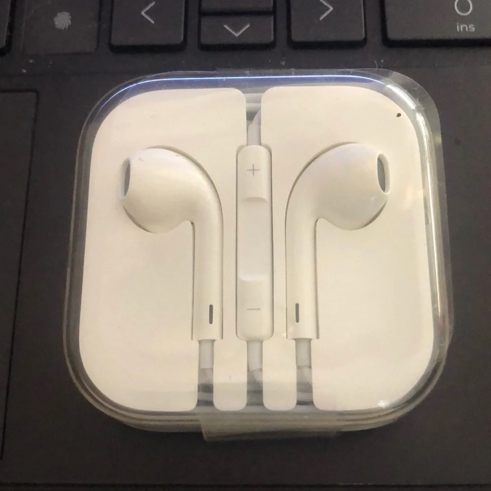 Apple iPods for iPhone 7 new never used original